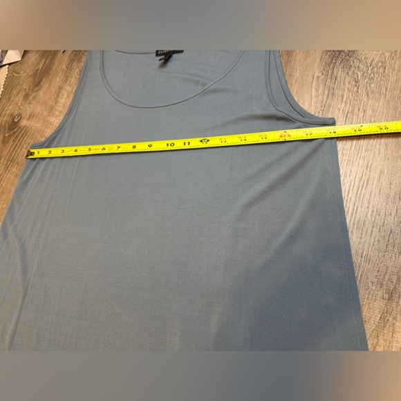 Eileen Fisher Organic Linen Crepe Shimmer Cardigan with Silk Tank Medium - Picture 9 of 14